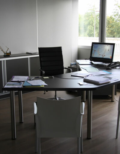 Mobilier de bureau sure mesure